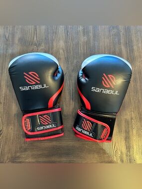 Sanabul Men’s Black and Red Boxing Gloves - Secure Training Sparring Pair